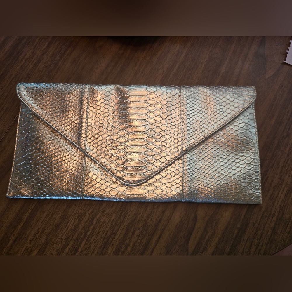 Urban Expressions Elegant Gold Snake Print Clutch NWOT
